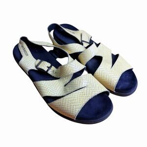 Mephisto Women's Sandals Leather Fisherman Sz 10 Yellow Outdoors Hiking Coastal